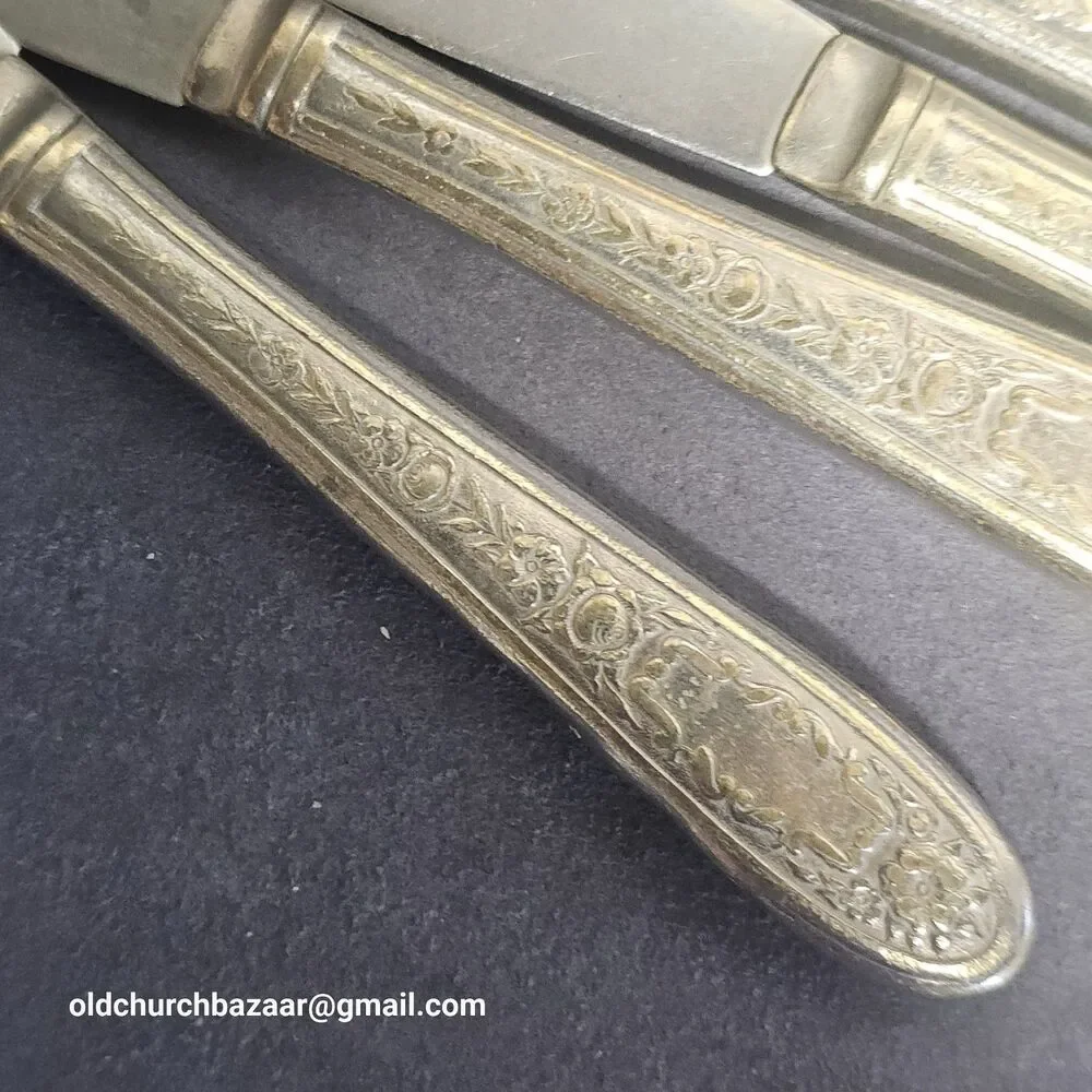 7 Vintage Silver Plated Table Dinner Knives 9”- 2 Different Patterns